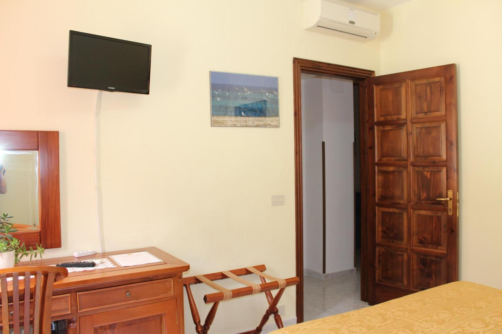 Raggio Di Sole Bed & Breakfast Macari Extérieur photo