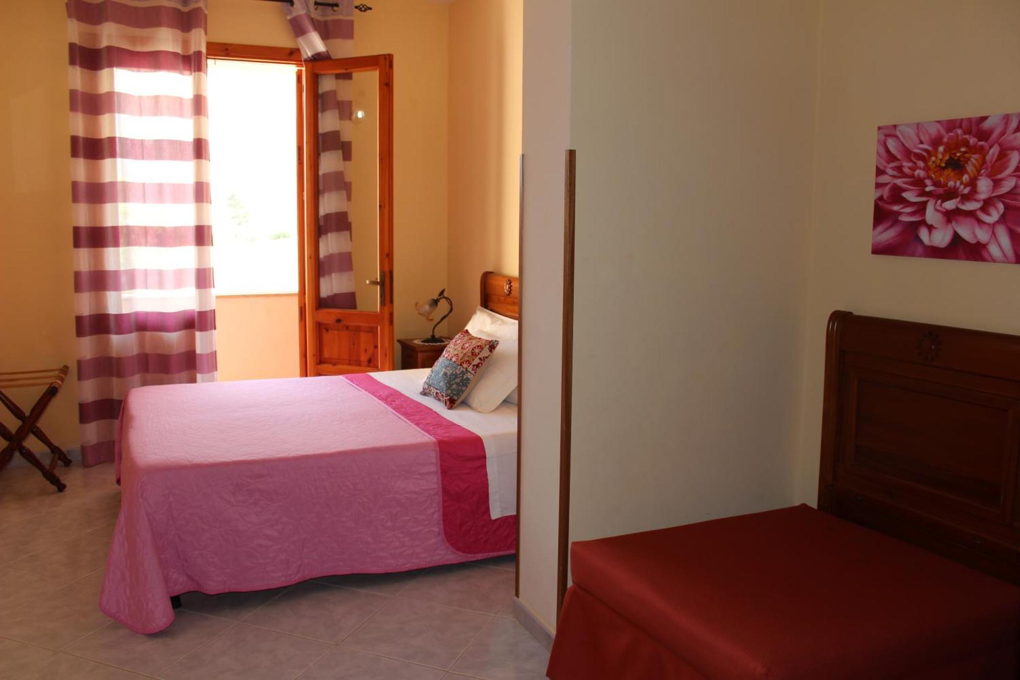 Raggio Di Sole Bed & Breakfast Macari Extérieur photo